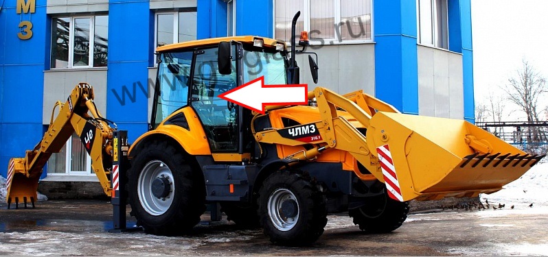 Экскаватор-погрузчик ЧЛМЗ 310.1 - Стекло дверное правое (закаленное),

размер  827,5 мм * 1489 мм, №310-67.08.014, светло-зеленое