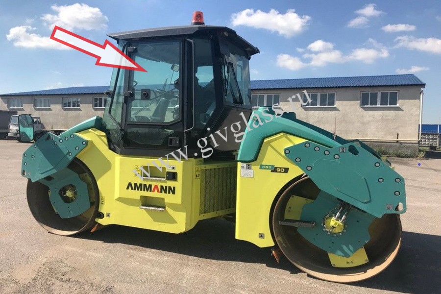 Каток Ammann ARX 90 - Стекло форточка левая дверь высокая (закаленное)