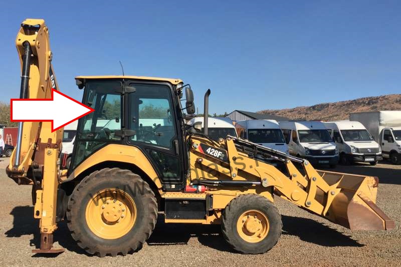 Экскаватор-погрузчик Caterpillar 428f, 432f, 434f, 444f, 2006 - Стекло кузовное заднее правое верхнее (закаленное)

​